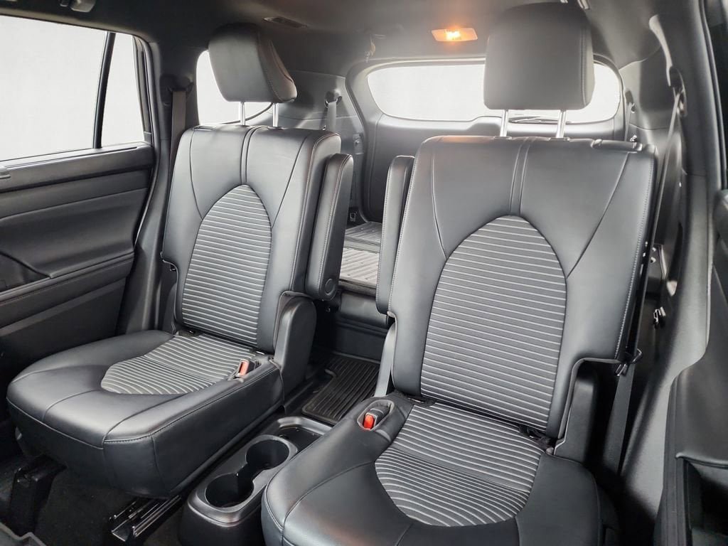 Used 2023 Toyota Highlander XSE AWD/4WD image 14