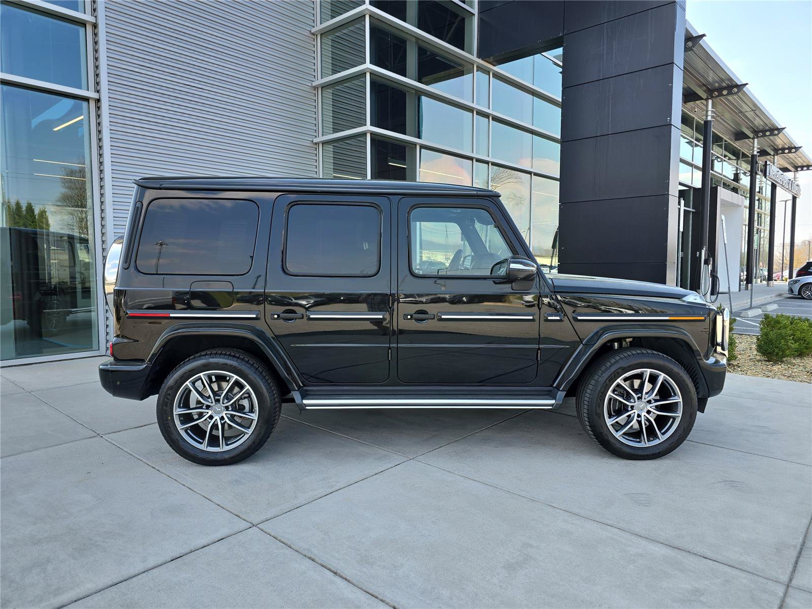 Certified 2025 Mercedes-Benz G 550 image 2