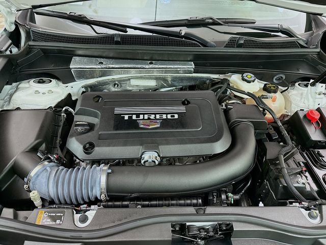 Used 2024 Cadillac XT4 Luxury w/ Cold Weather Package image 32