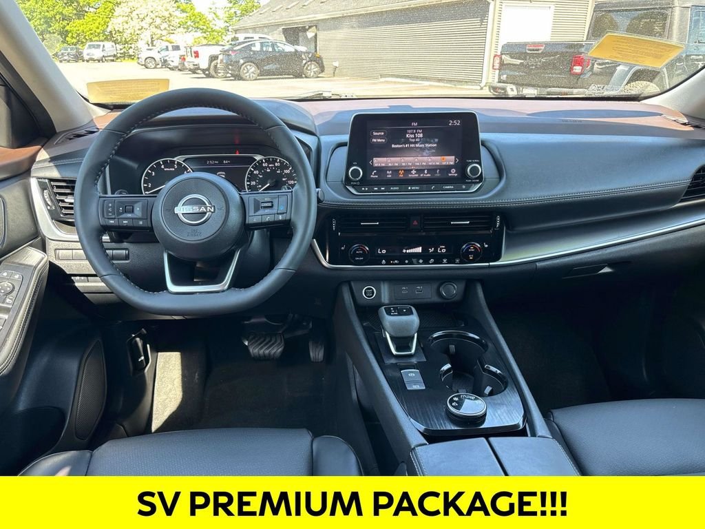 Used 2023 Nissan Rogue SV w/ SV Premium Package AWD/4WD image 12