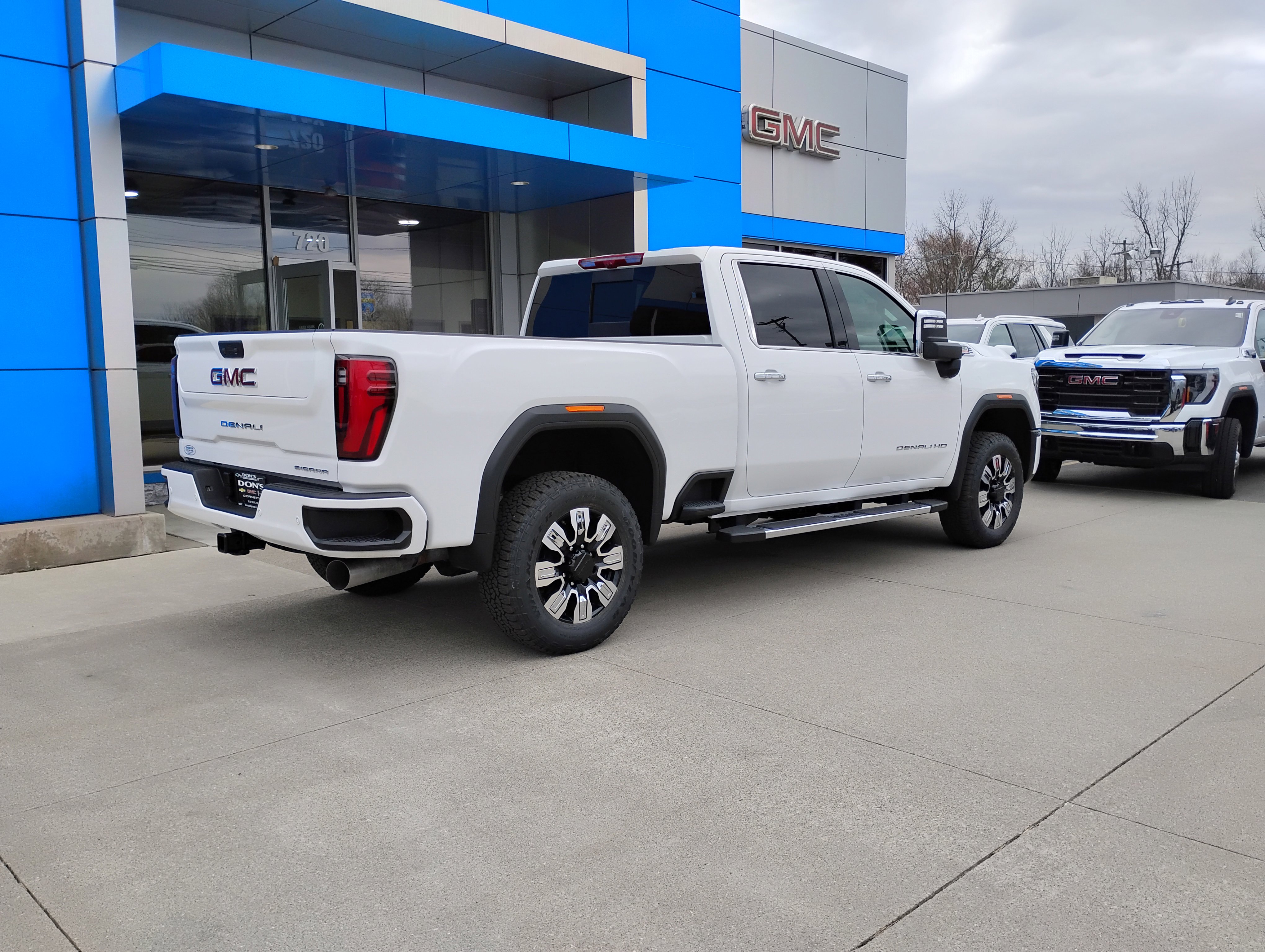 New 2025 GMC Sierra 2500 Denali w/ Denali Reserve Package image 5