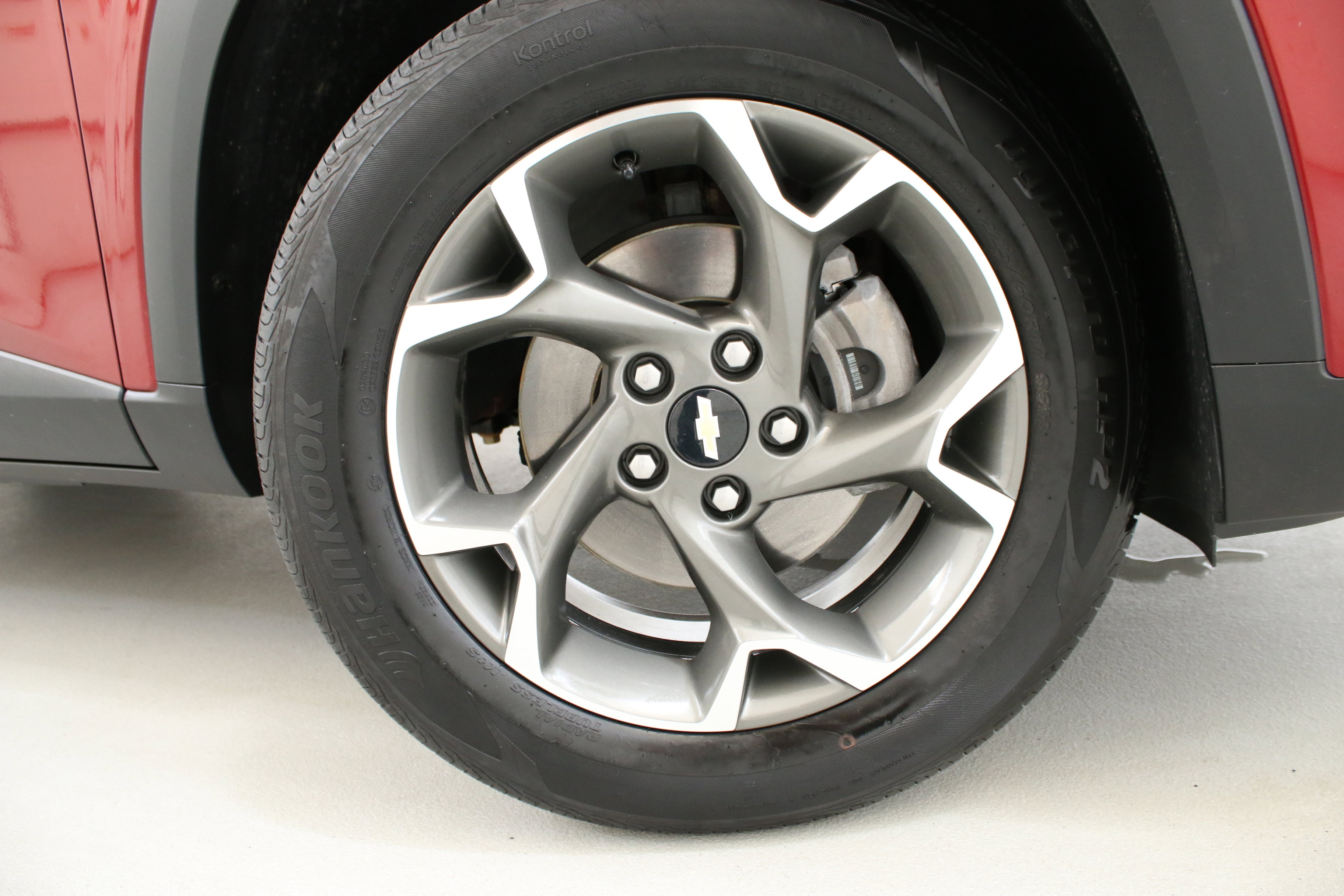 Certified 2024 Chevrolet Trax LT FWD image 34
