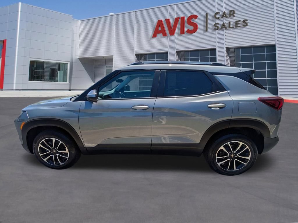 Used 2025 Chevrolet TrailBlazer LT AWD/4WD image 10