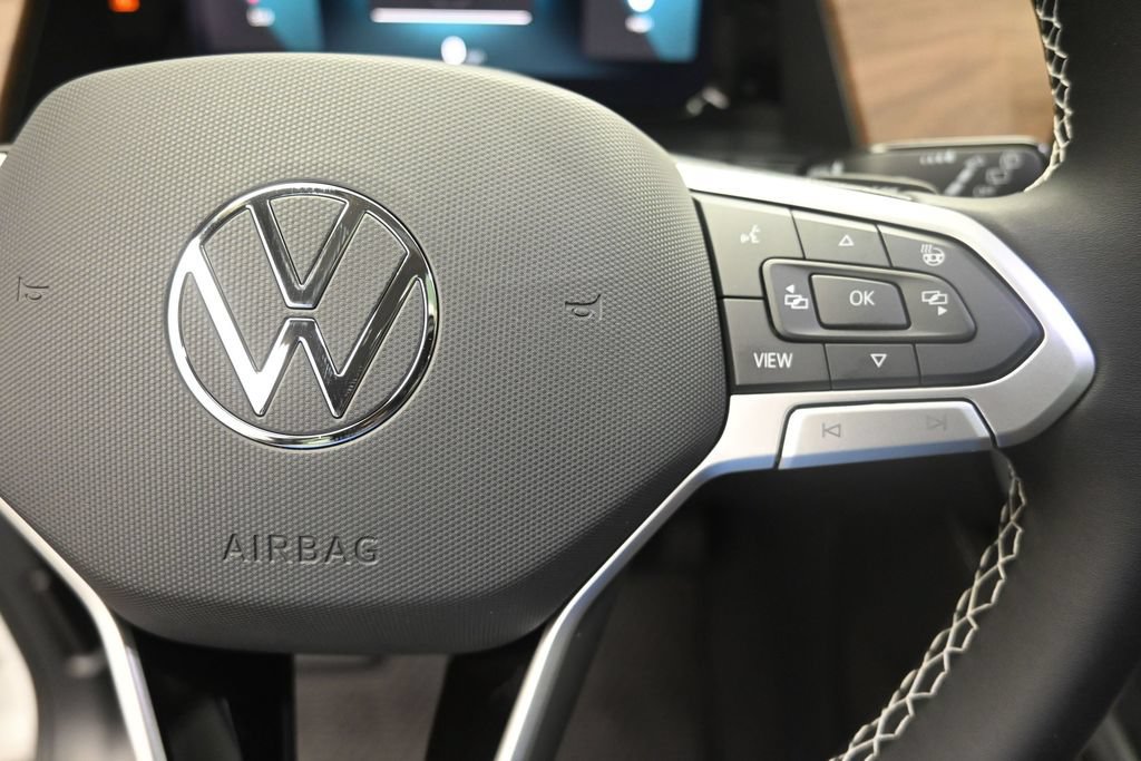 New 2026 Volkswagen Atlas SE FWD image 14