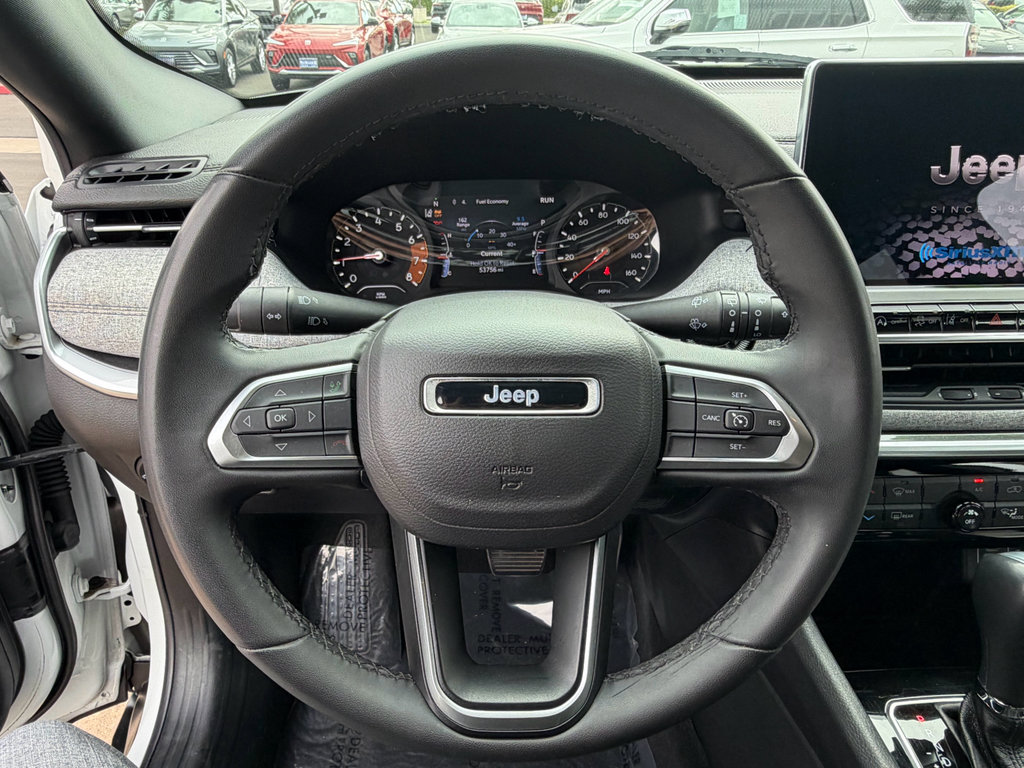 Used 2024 Jeep Compass Latitude AWD/4WD image 8