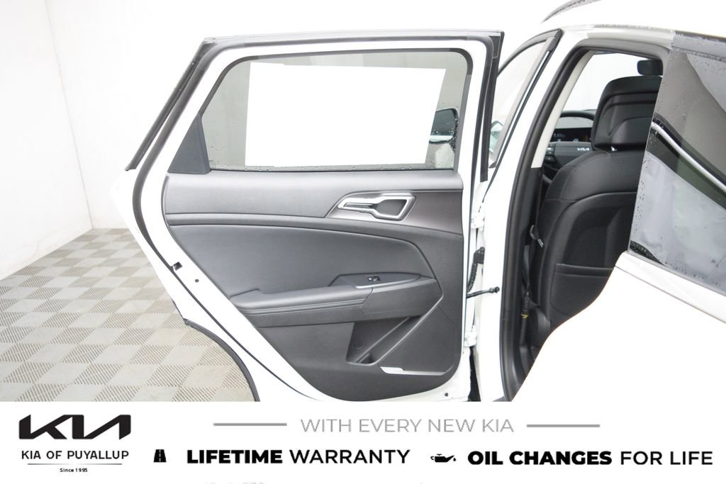 New 2026 Kia Sportage EX image 11