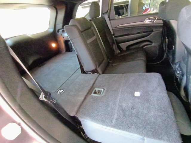Used 2015 Jeep Grand Cherokee Laredo w/ Quick Order Package 23E RWD image 69