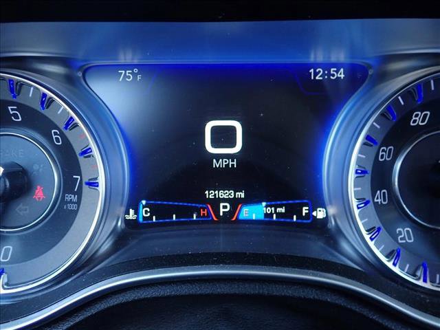 Used 2016 Chrysler 300 Limited w/ Driver Convenience Group image 22