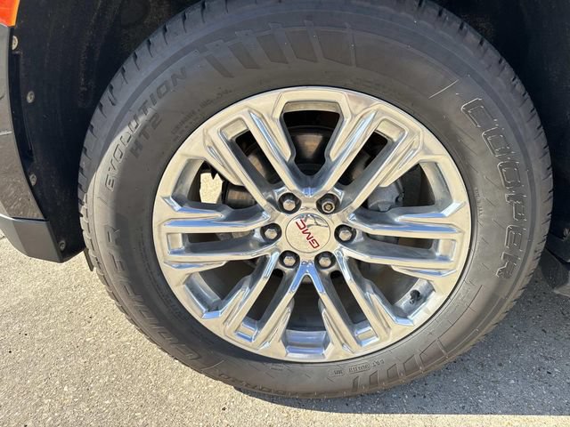 Used 2022 GMC Yukon XL SLE w/ Gmc Pro Safety Plus Package RWD image 9