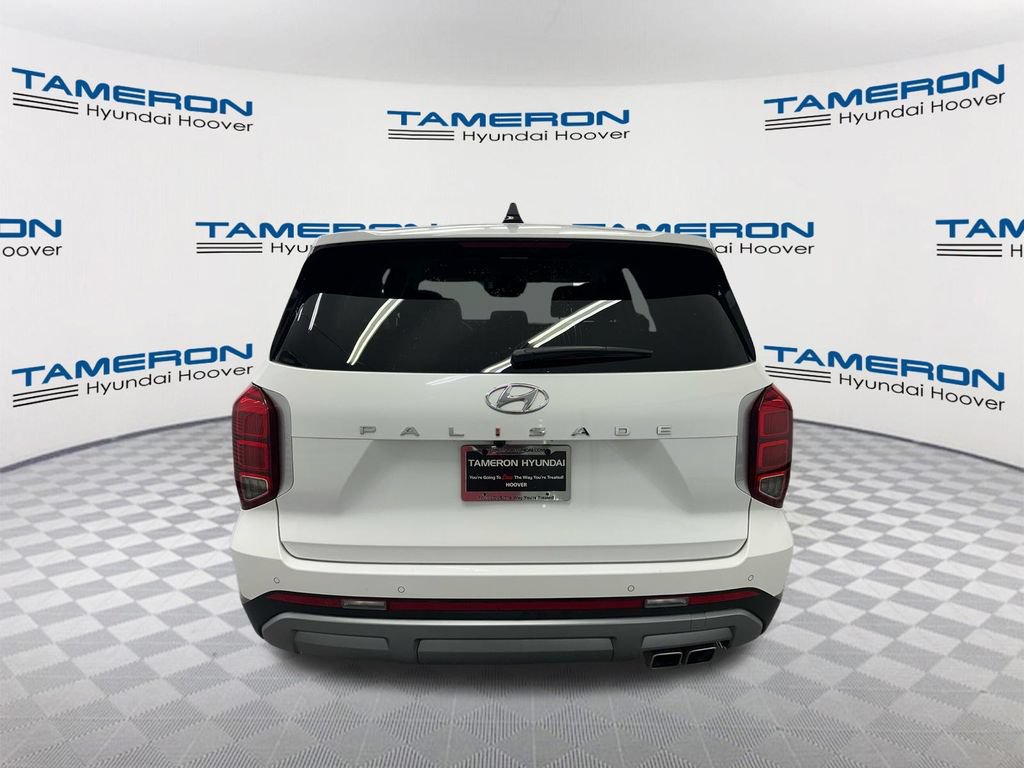Used 2025 Hyundai Palisade SE FWD image 4