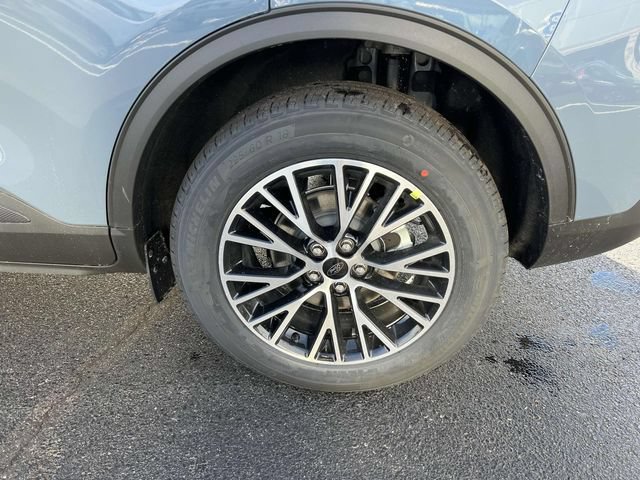 New 2025 Ford Escape SE FWD image 11