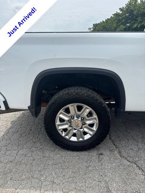 Used 2025 Chevrolet Silverado 3500 High Country w/ High Country Premium Package AWD/4WD image 11