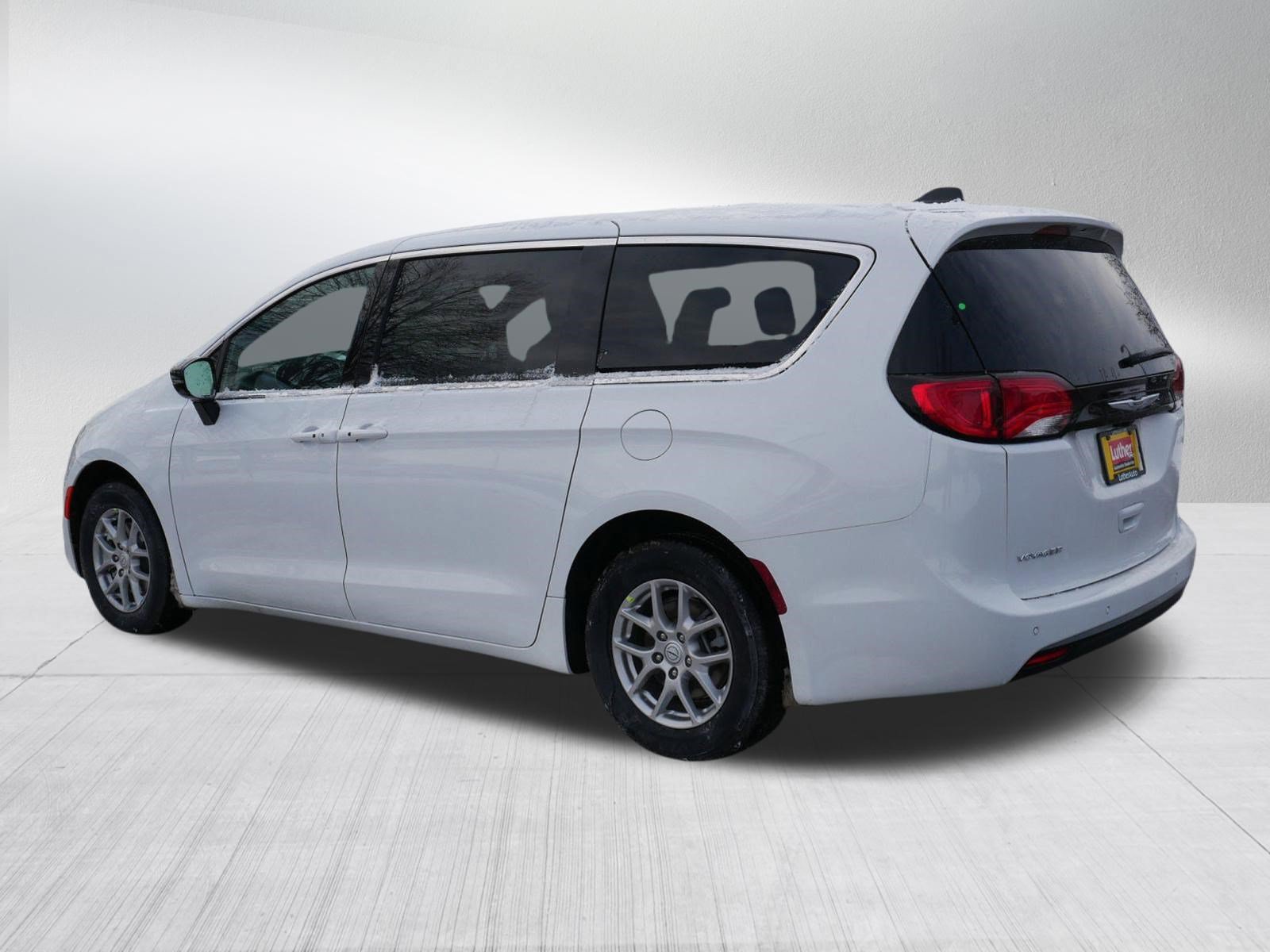 New 2026 Chrysler Voyager LX FWD image 5