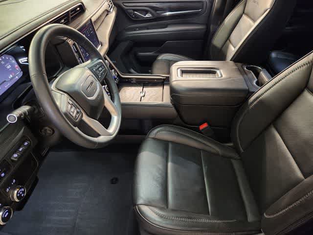 Used 2023 GMC Yukon Denali AWD/4WD image 14