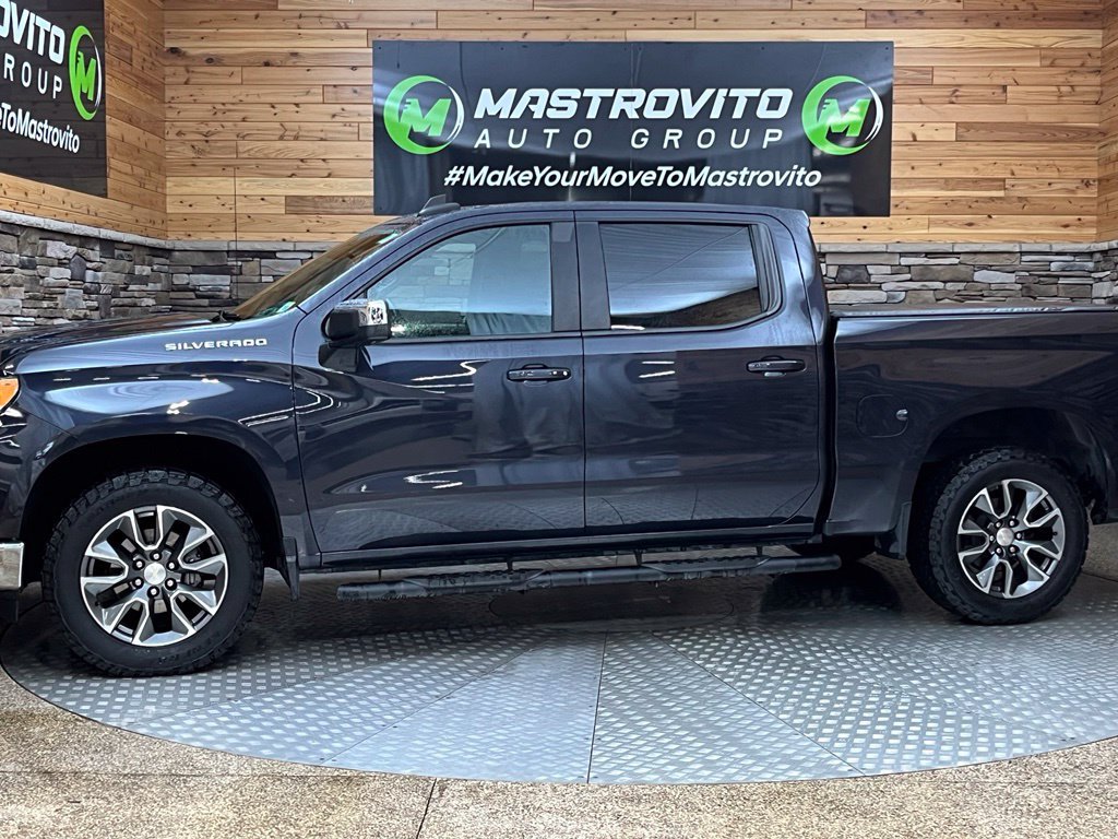 Used 2022 Chevrolet Silverado 1500 LT AWD/4WD image 10