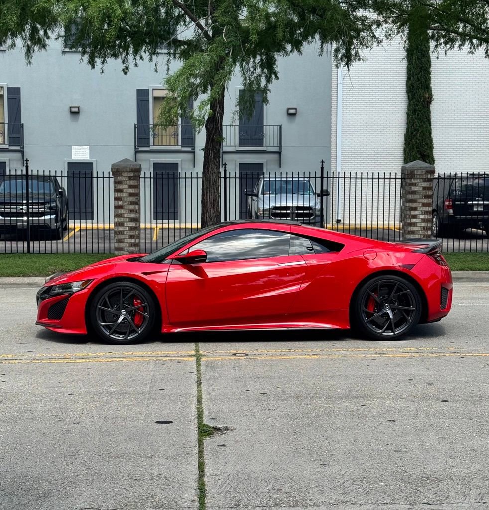 Used 2017 Acura NSX AWD/4WD image 6