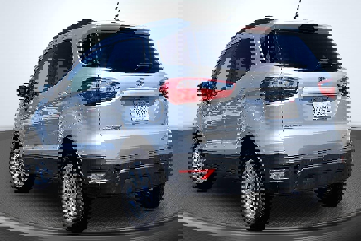 Used 2020 Ford EcoSport SE image 2