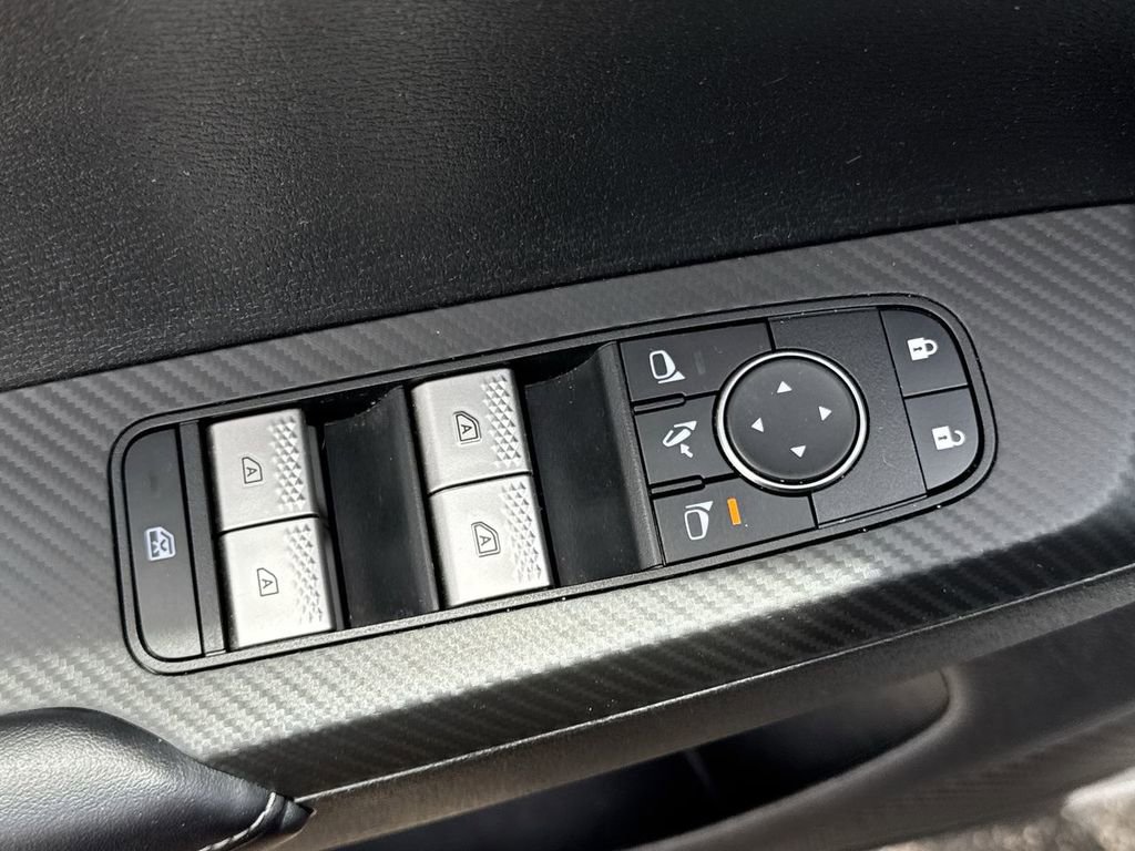 Used 2024 Mitsubishi Outlander SE Black Edition AWD/4WD image 25