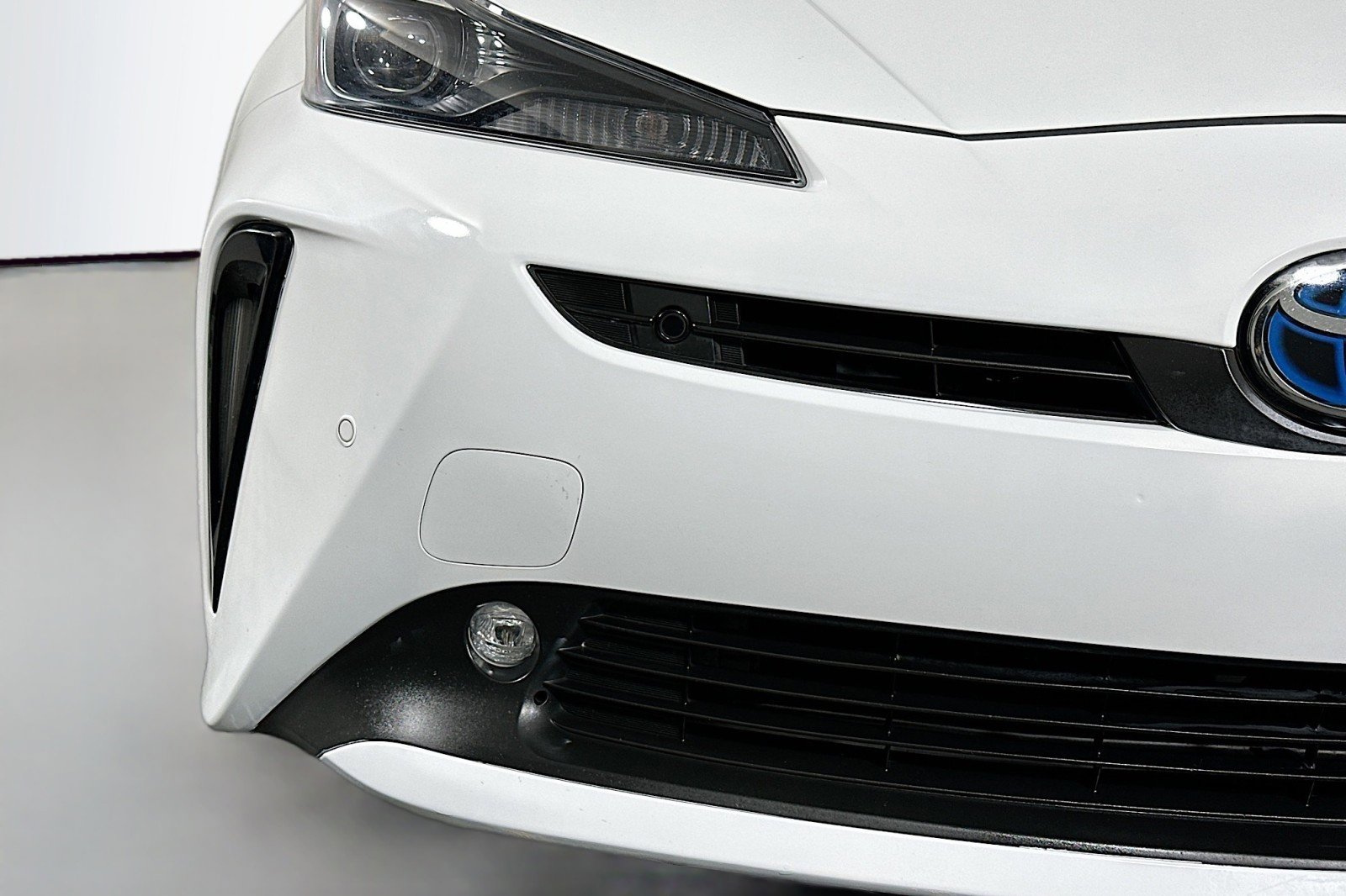 Used 2022 Toyota Prius image 16