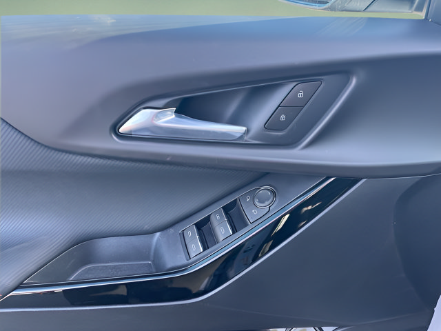 New 2027 Chevrolet Equinox RS FWD image 10