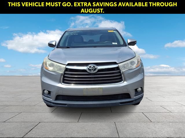 Used 2014 Toyota Highlander XLE FWD image 3