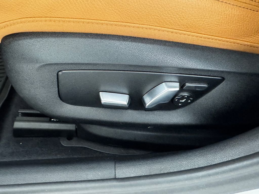 Used 2022 BMW 530i xDrive w/ M Sport Package image 35