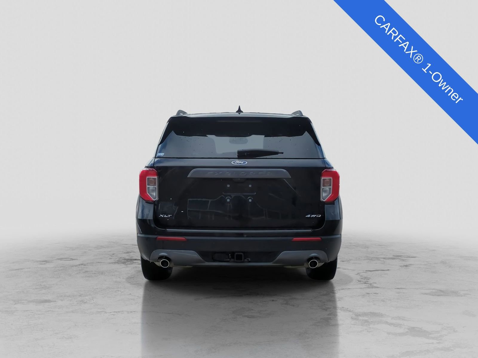 Used 2023 Ford Explorer XLT w/ Equipment Group 202A image 7