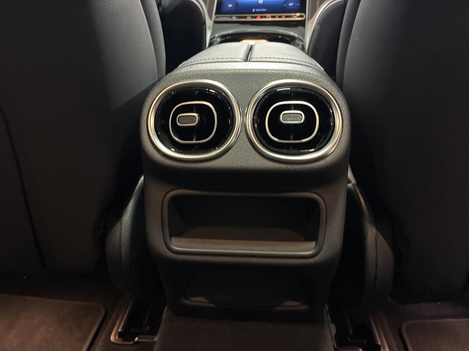 Used 2023 Mercedes-Benz GLC 300 4MATIC image 34