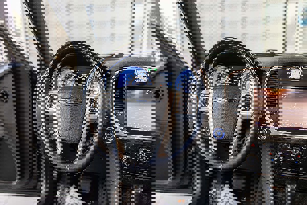 Used 2012 Chrysler 300 C w/ 19-Premium Speaker Group AWD/4WD image 37