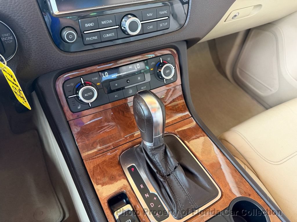 Used 2012 Volkswagen Touareg VR6 AWD/4WD image 53
