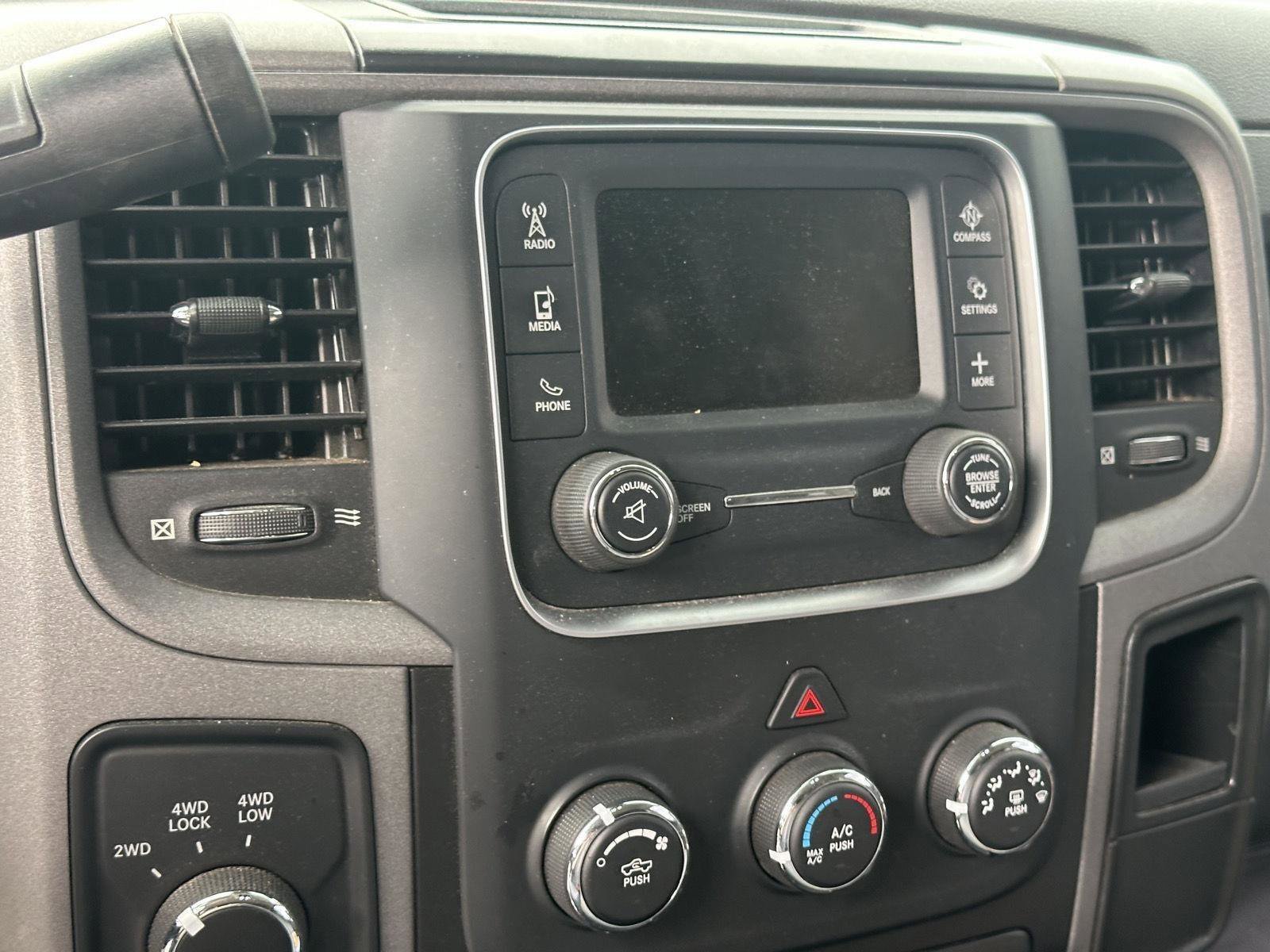 Used 2018 RAM 2500 Tradesman w/ Chrome Appearance Group AWD/4WD image 11