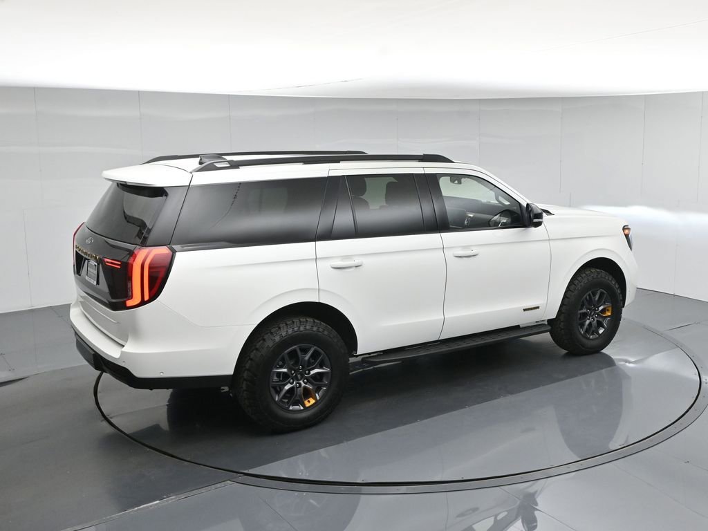 Used 2025 Ford Expedition Tremor AWD/4WD image 47