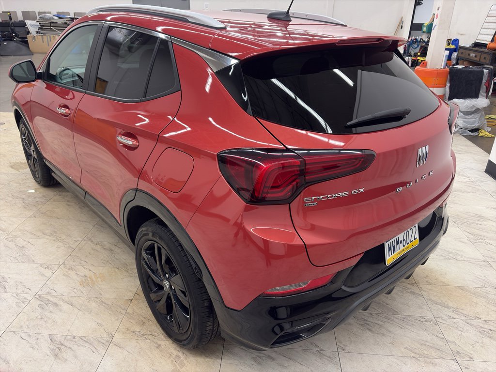 Used 2024 Buick Encore GX Sport Touring image 5
