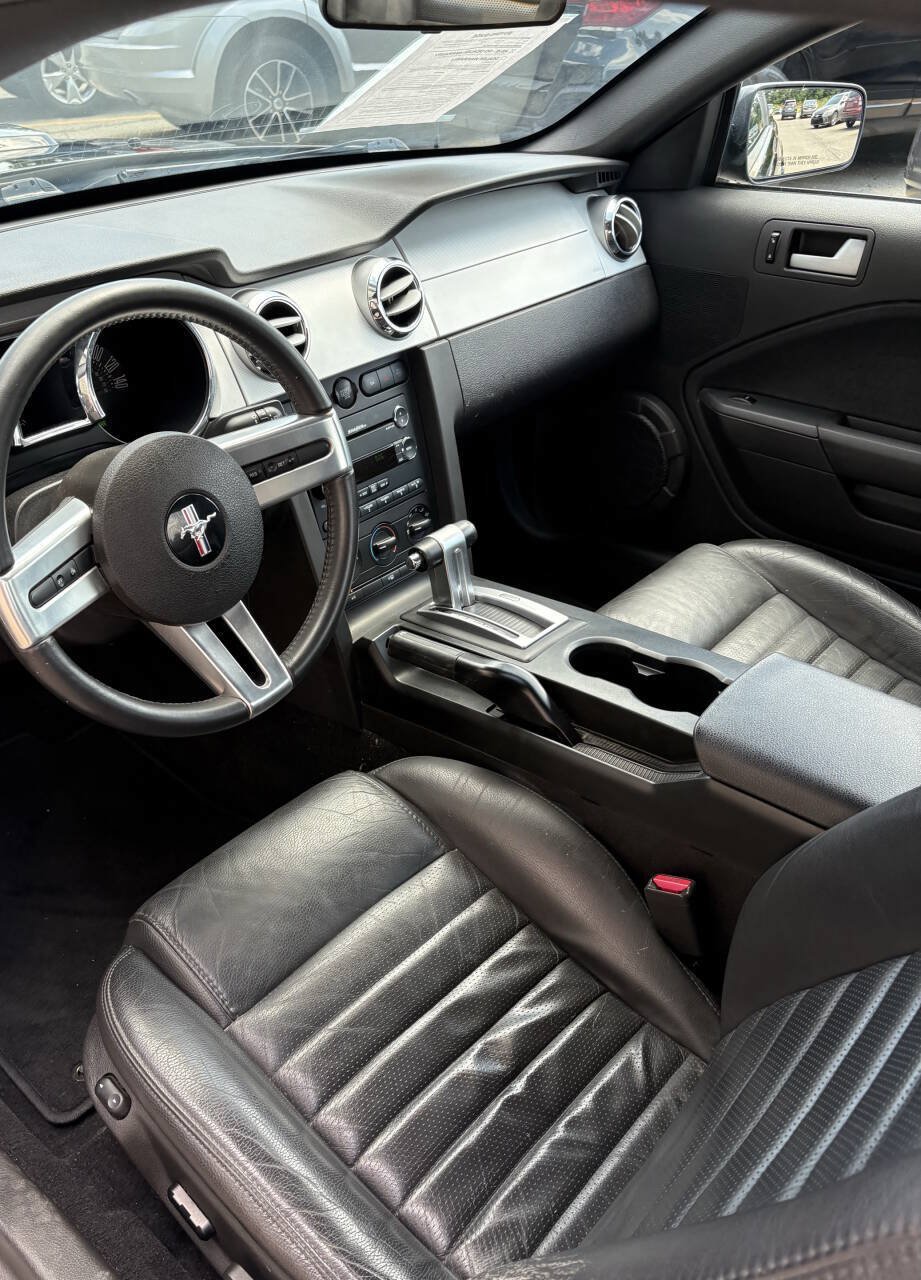 Used 2008 Ford Mustang GT RWD image 8