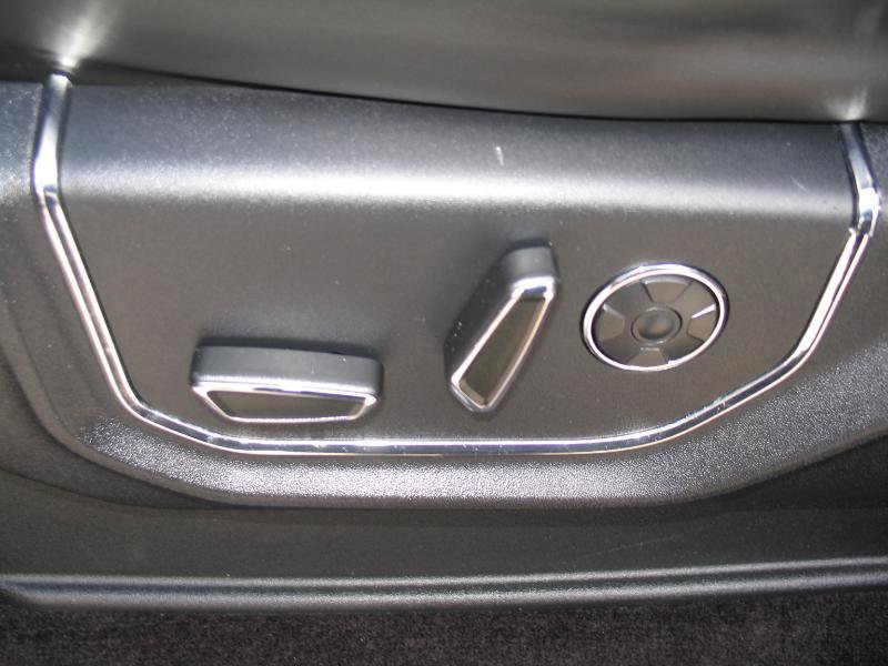 Used 2016 Ford F150 Platinum w/ Equipment Group 701A Luxury image 20