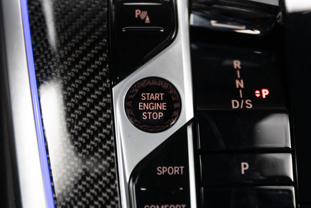 Used 2024 BMW X7 M60i w/ Executive Package image 21