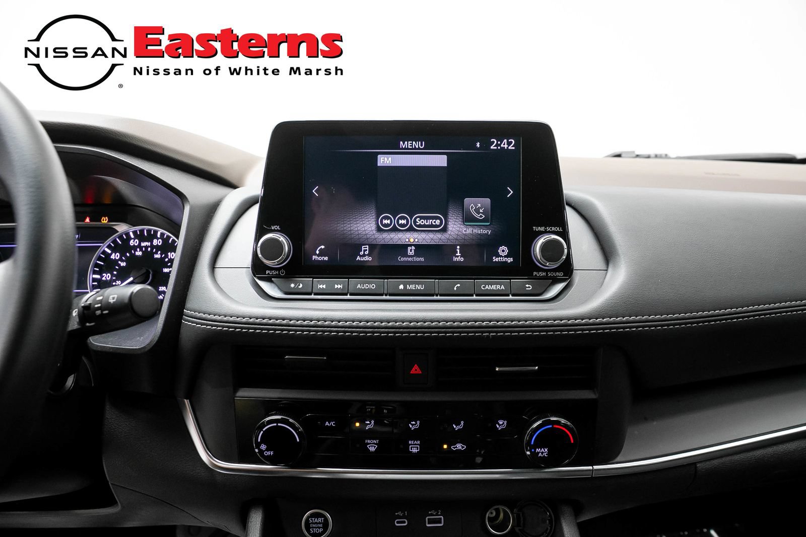 Used 2023 Nissan Rogue S AWD/4WD image 12