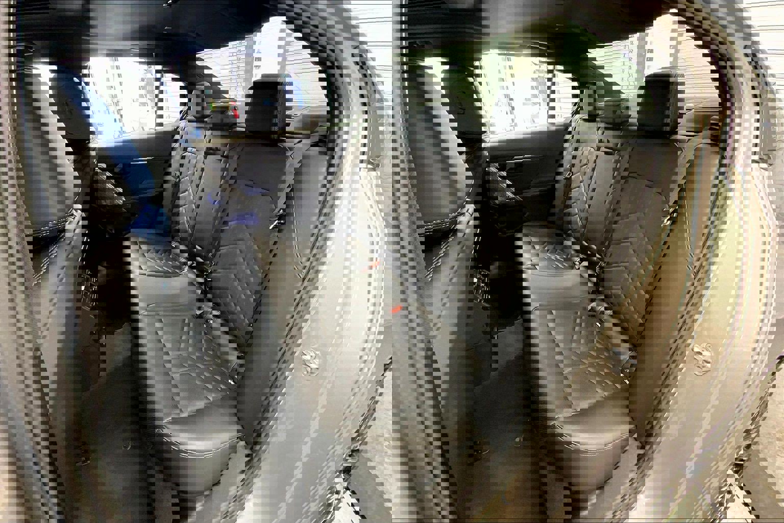 Used 2024 BMW i5 M60 w/ Premium Package image 22