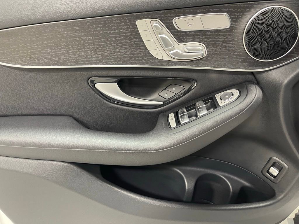 Used 2022 Mercedes-Benz GLC 300 4MATIC image 18