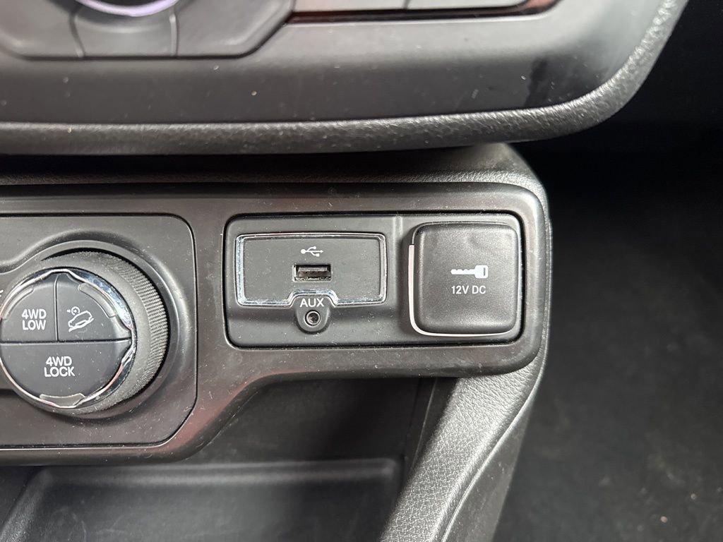 Used 2022 Jeep Renegade Trailhawk image 28