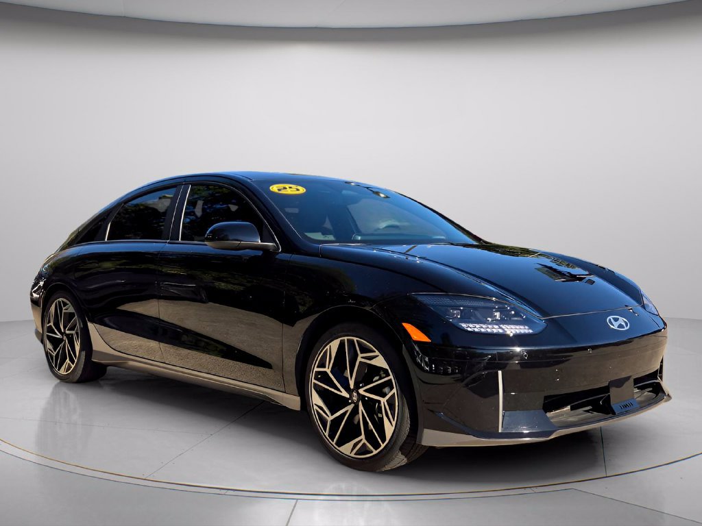 Used 2025 Hyundai Ioniq 6 SEL RWD image 9