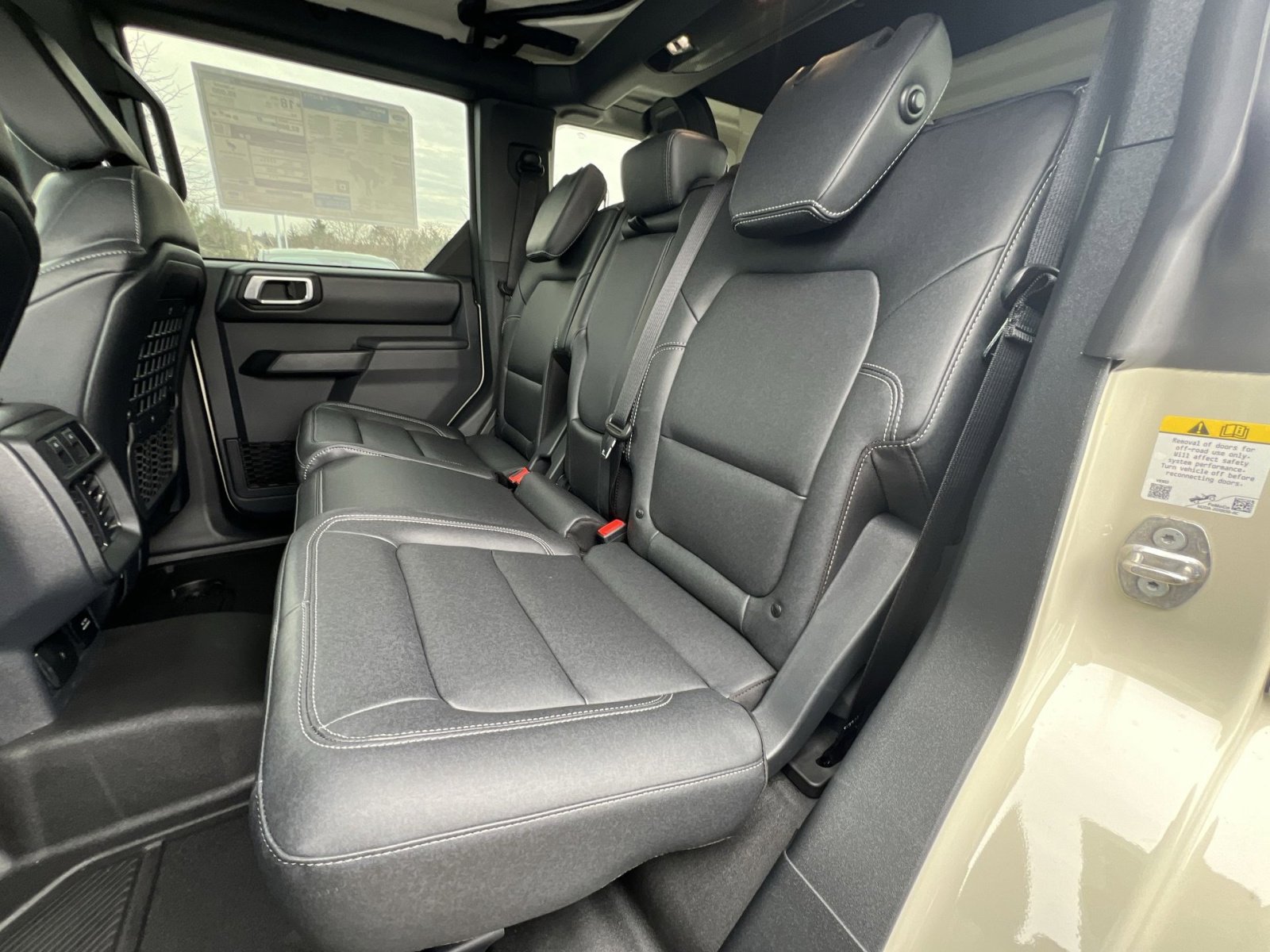 New 2025 Ford Bronco Badlands image 24