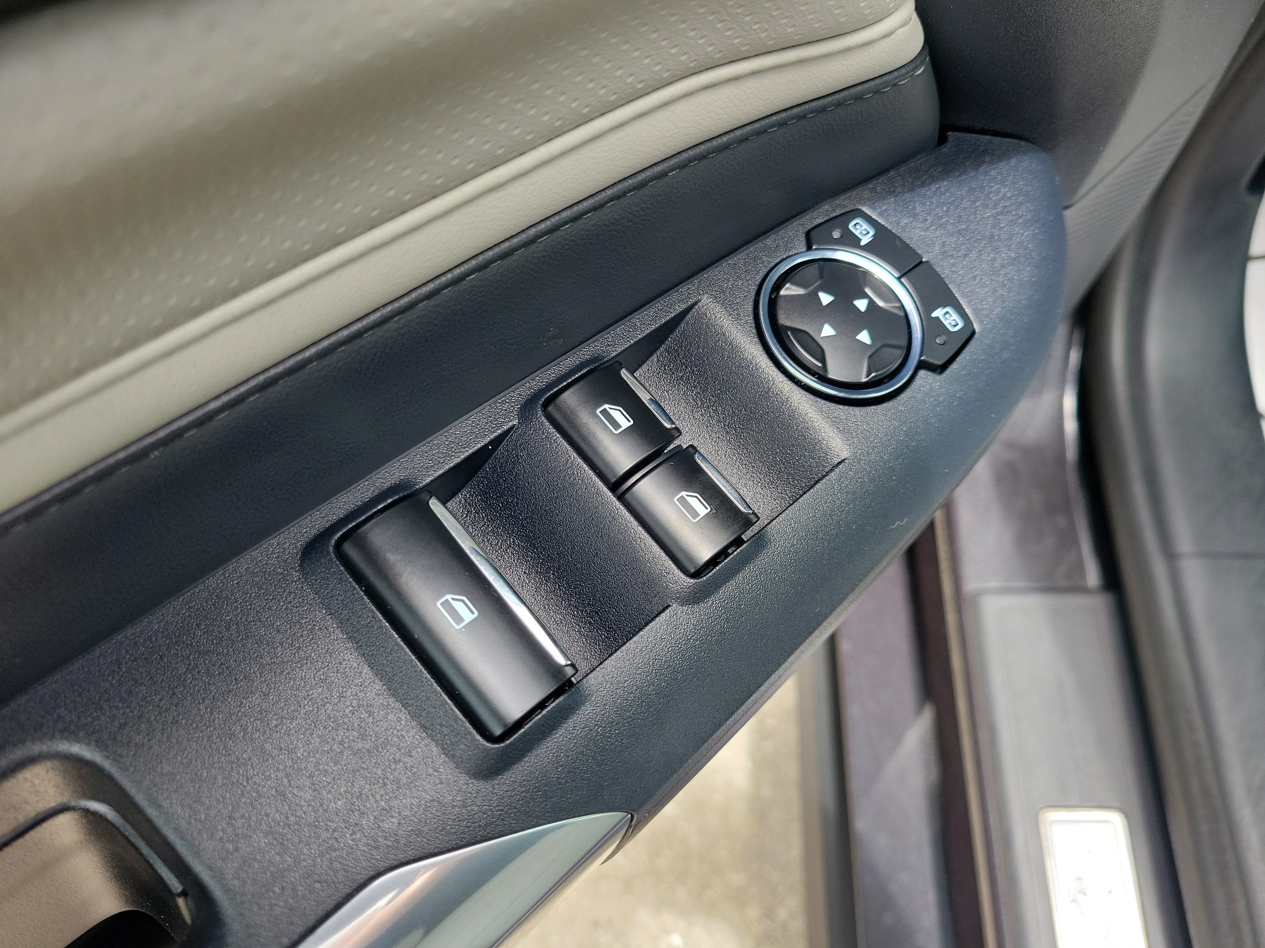 Used 2024 Ford Mustang Premium RWD image 16