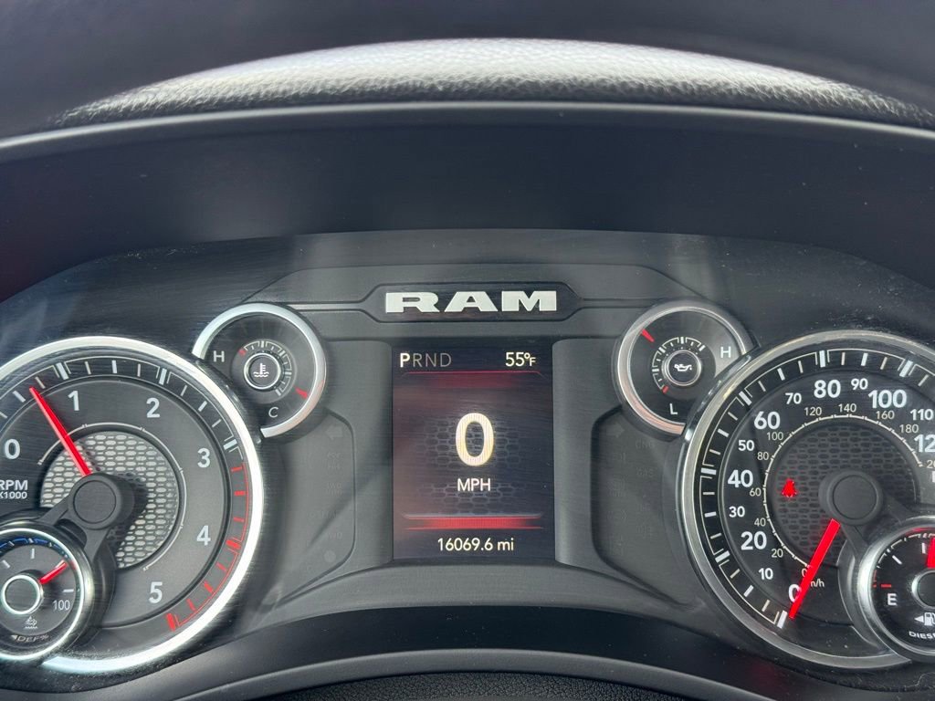 Used 2024 RAM 3500 Tradesman w/ Chrome Appearance Group image 26