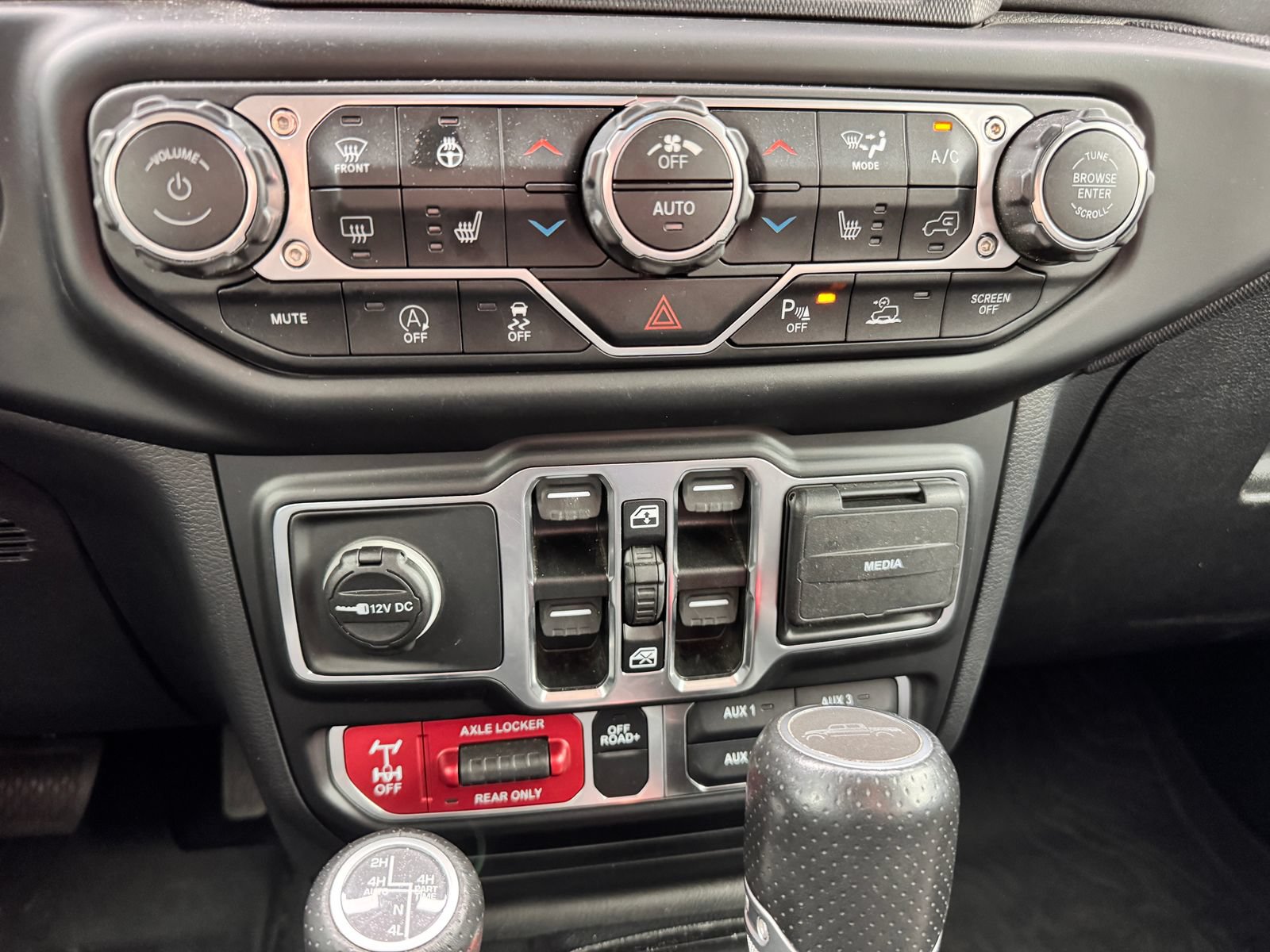 Used 2021 Jeep Gladiator Mojave AWD/4WD image 21