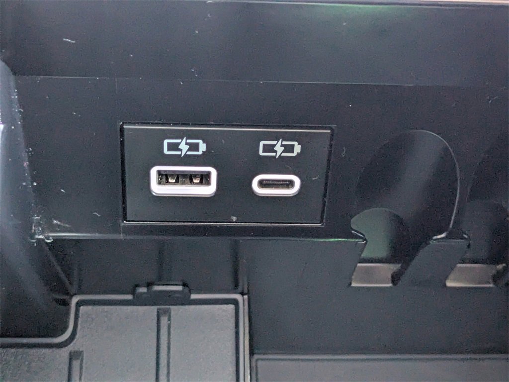 Used 2025 Toyota Tundra Platinum image 24