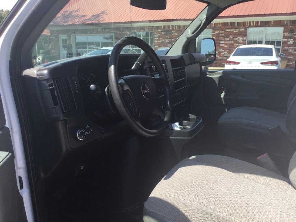 Used 2014 GMC Savana 2500 RWD image 25