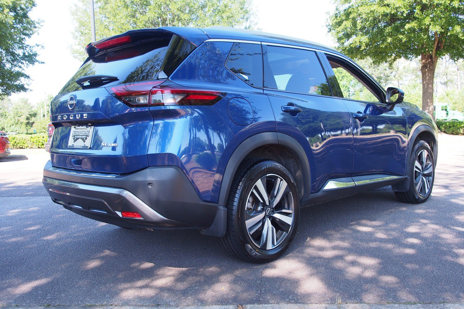 Used 2023 Nissan Rogue SL AWD/4WD image 7