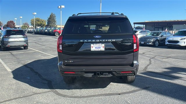 New 2025 Ford Expedition Active image 4