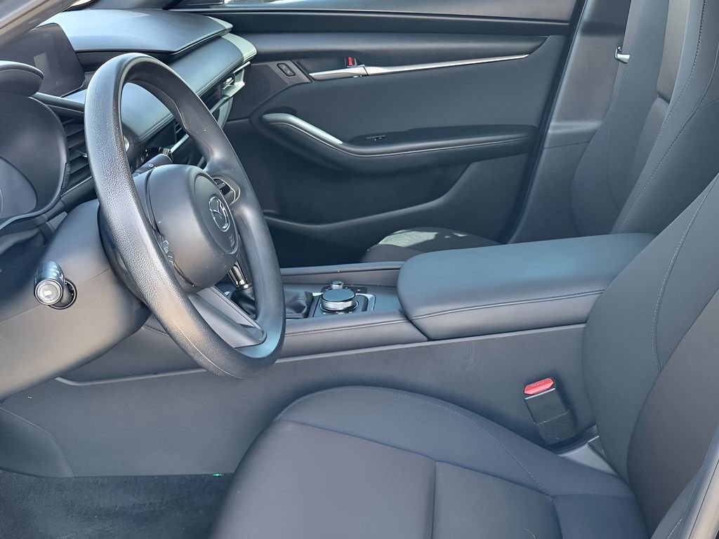Used 2021 MAZDA MAZDA3 s image 26